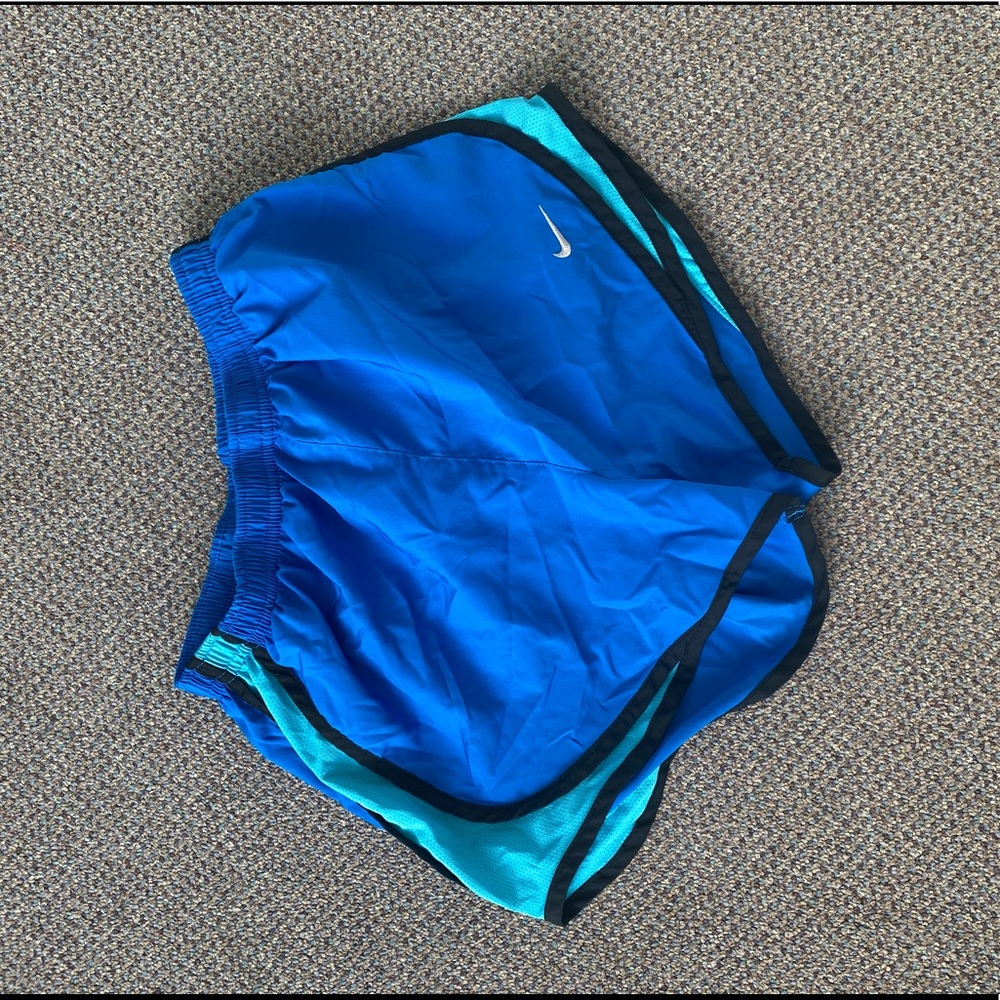 Nike Tempo shorts - Picture 1 of 2